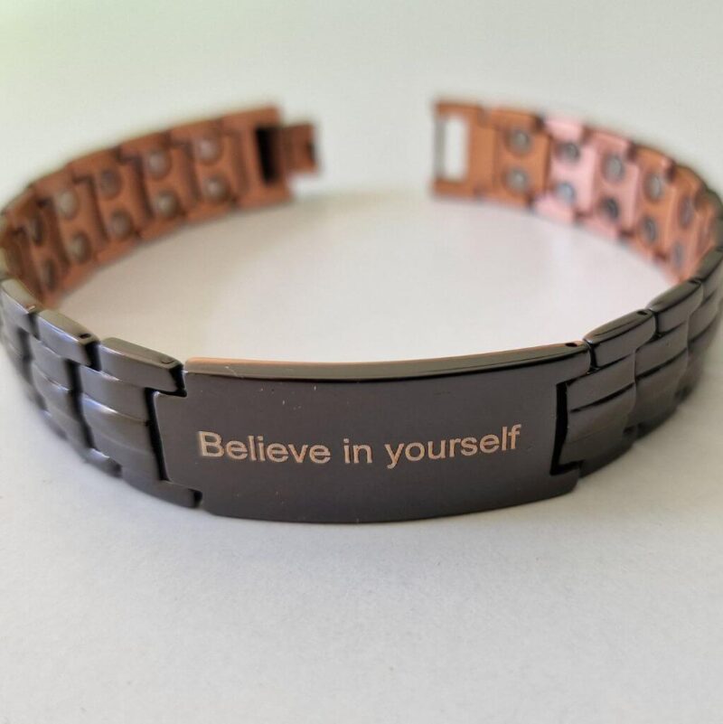 Титаниева Магнитна Гривна за Високо Кръвно, Черна с Надпис "Believe in Yourself"